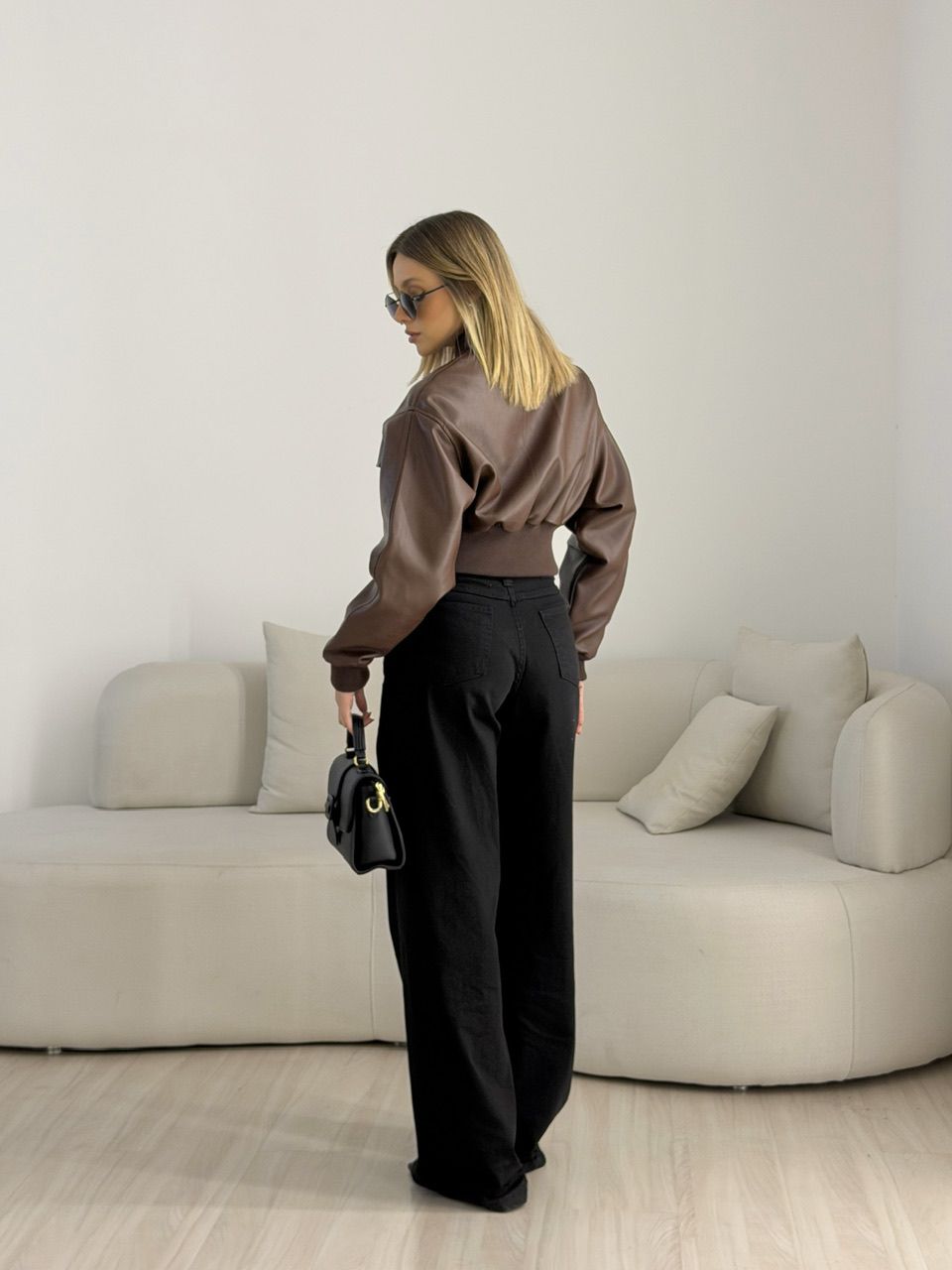 JAQUETA BÁRBARA COURO FAKE CAFÉ