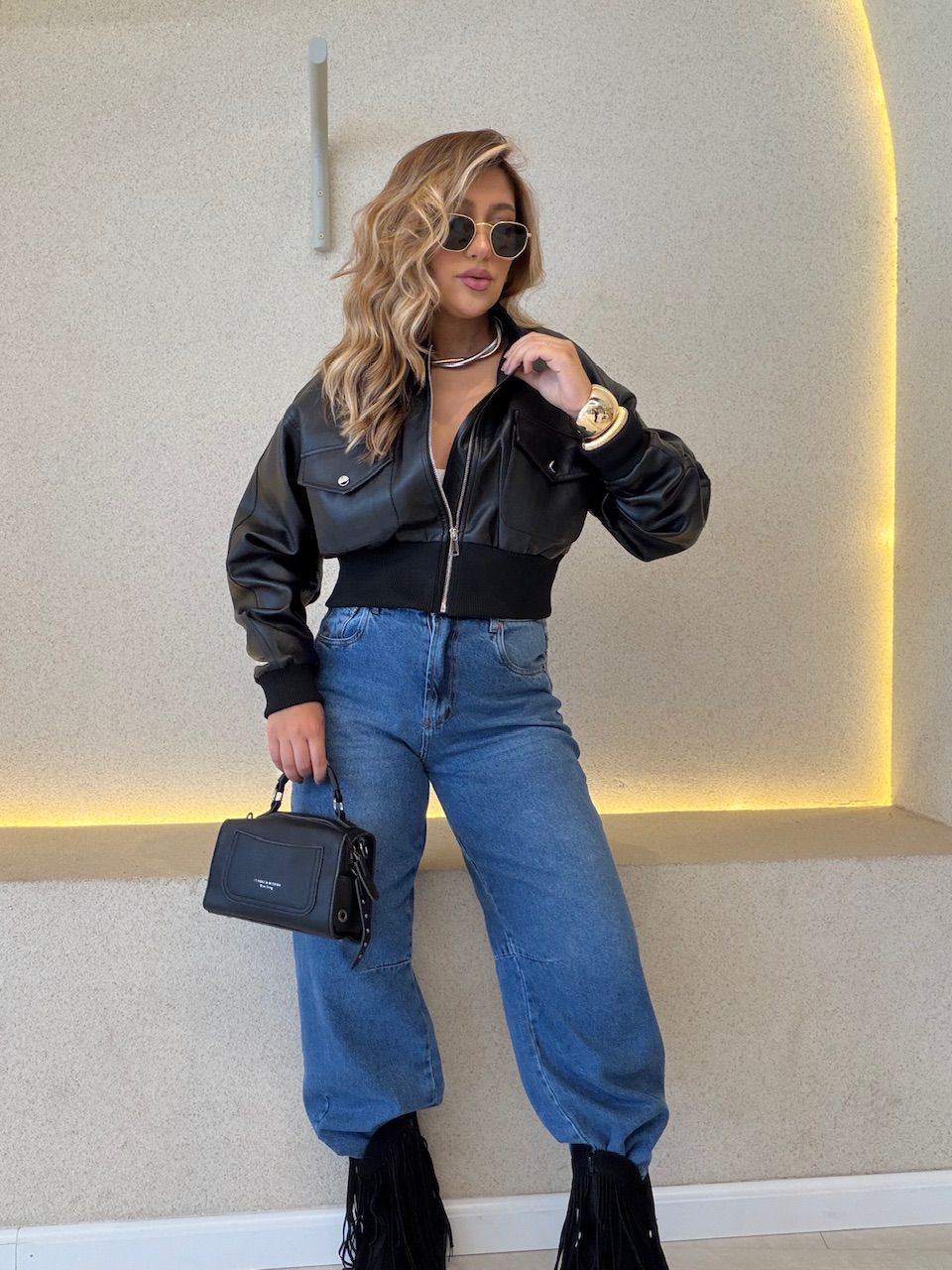 JAQUETA BÁRBARA COURO FAKE PRETA