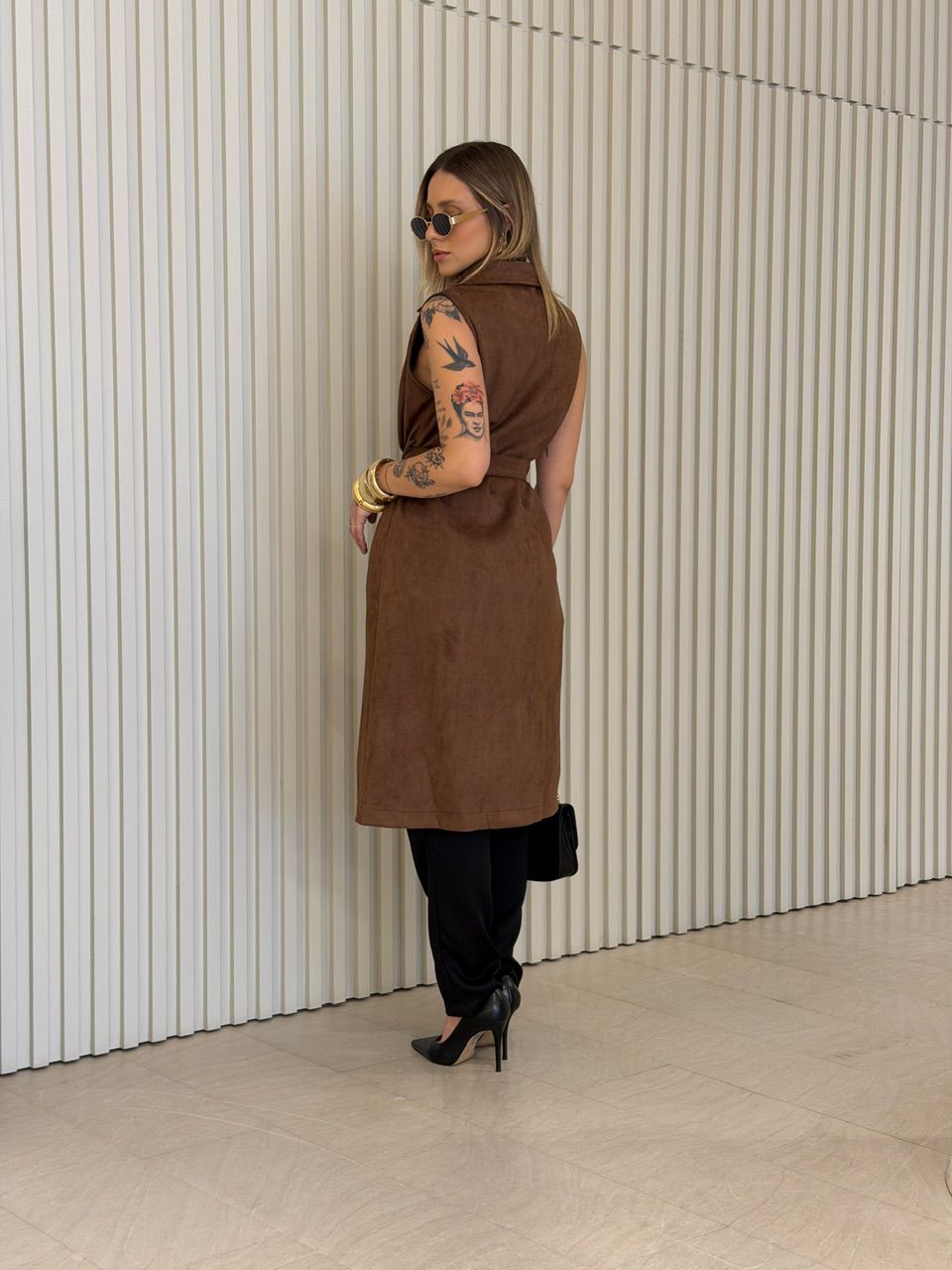 COLETE FABIANA ALONGADO MARROM