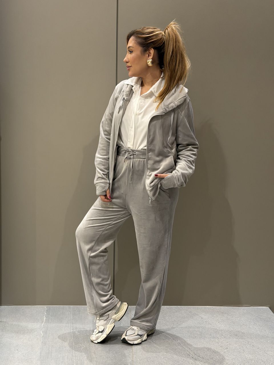CONJUNTO MIRANDA VELUDO CINZA