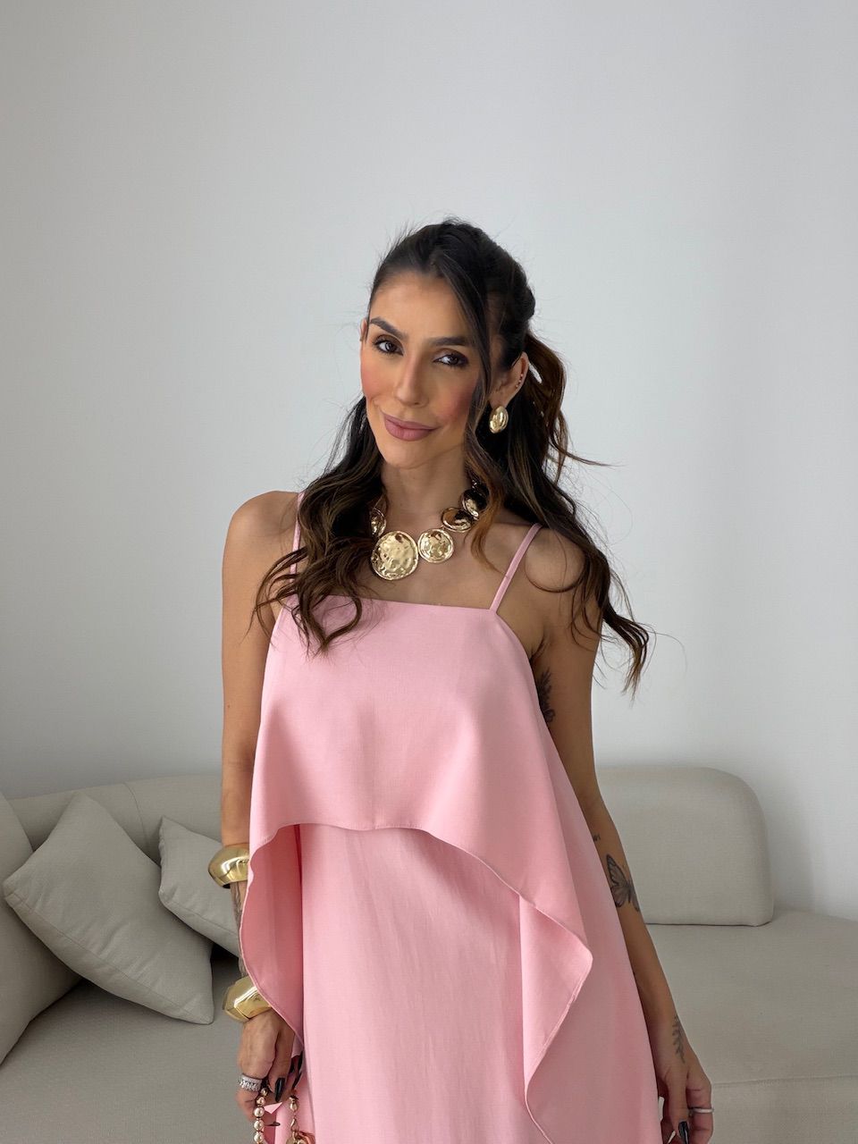 Vestido Yara Babados Rosa