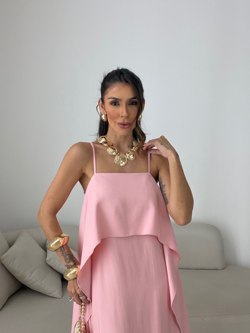 Vestido Yara Babados Rosa