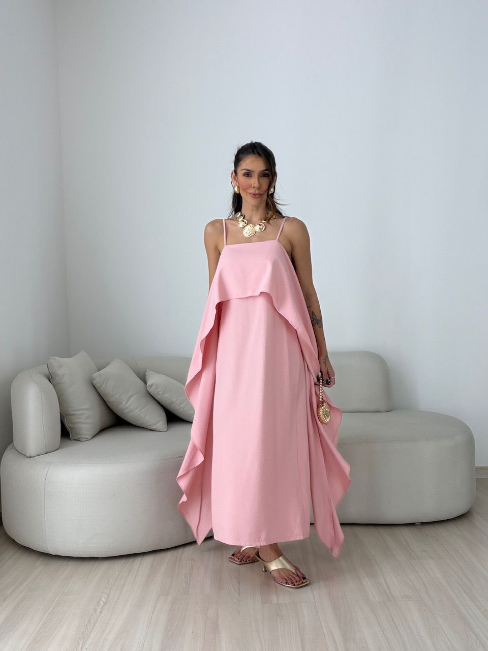 Vestido Yara Babados Rosa