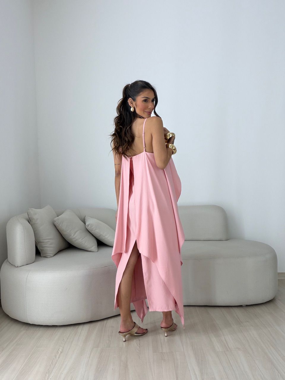 Vestido Yara Babados Rosa