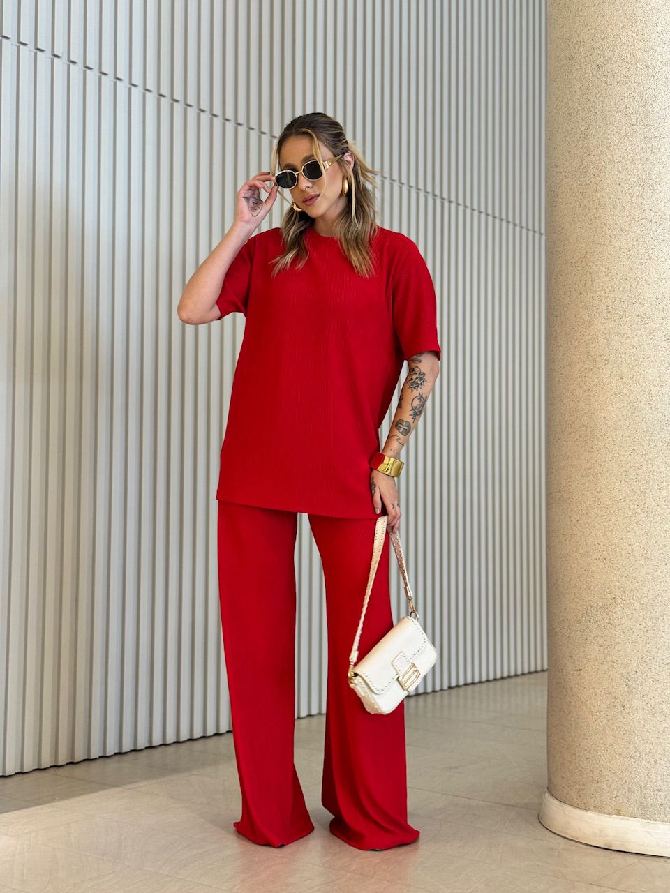 CONJUNTO IRENE BLUSA CALÇA VERMELHO.