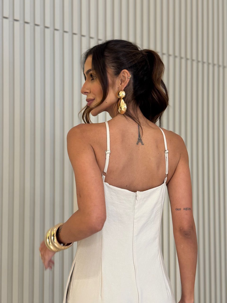 MACACÃO LARISSA FRENTE ÚNICA AREIA