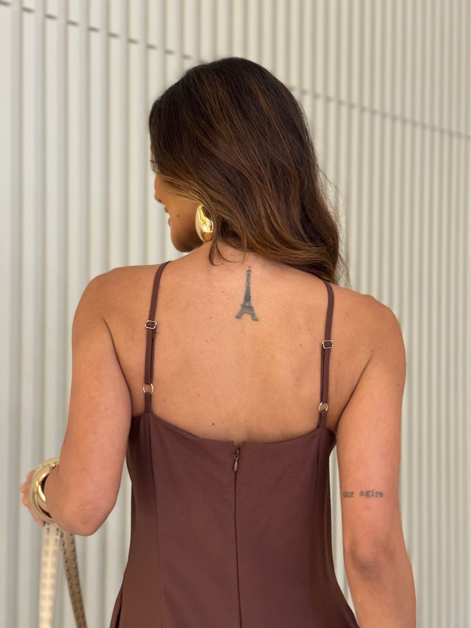 MACACÃO LARISSA FRENTE ÚNICA MARROM