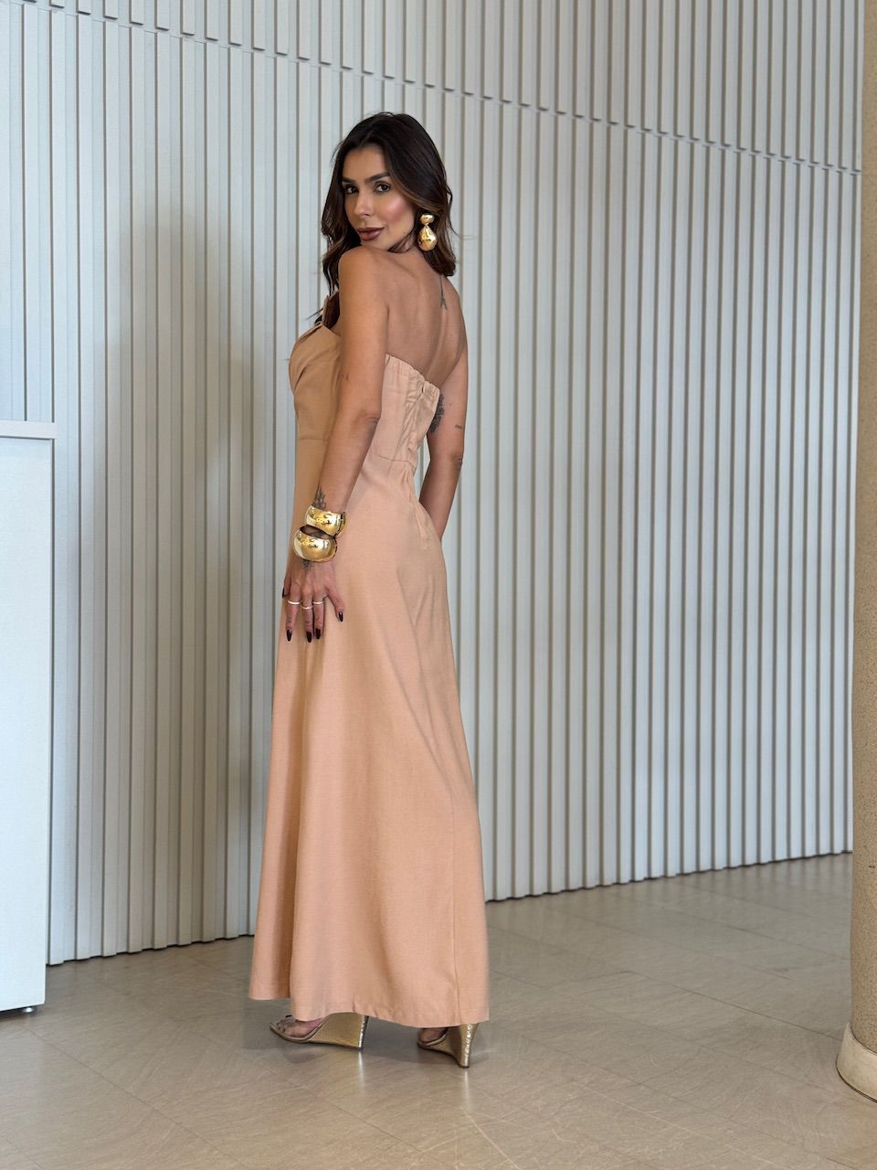 VESTIDO ELISA FENDA NUDE