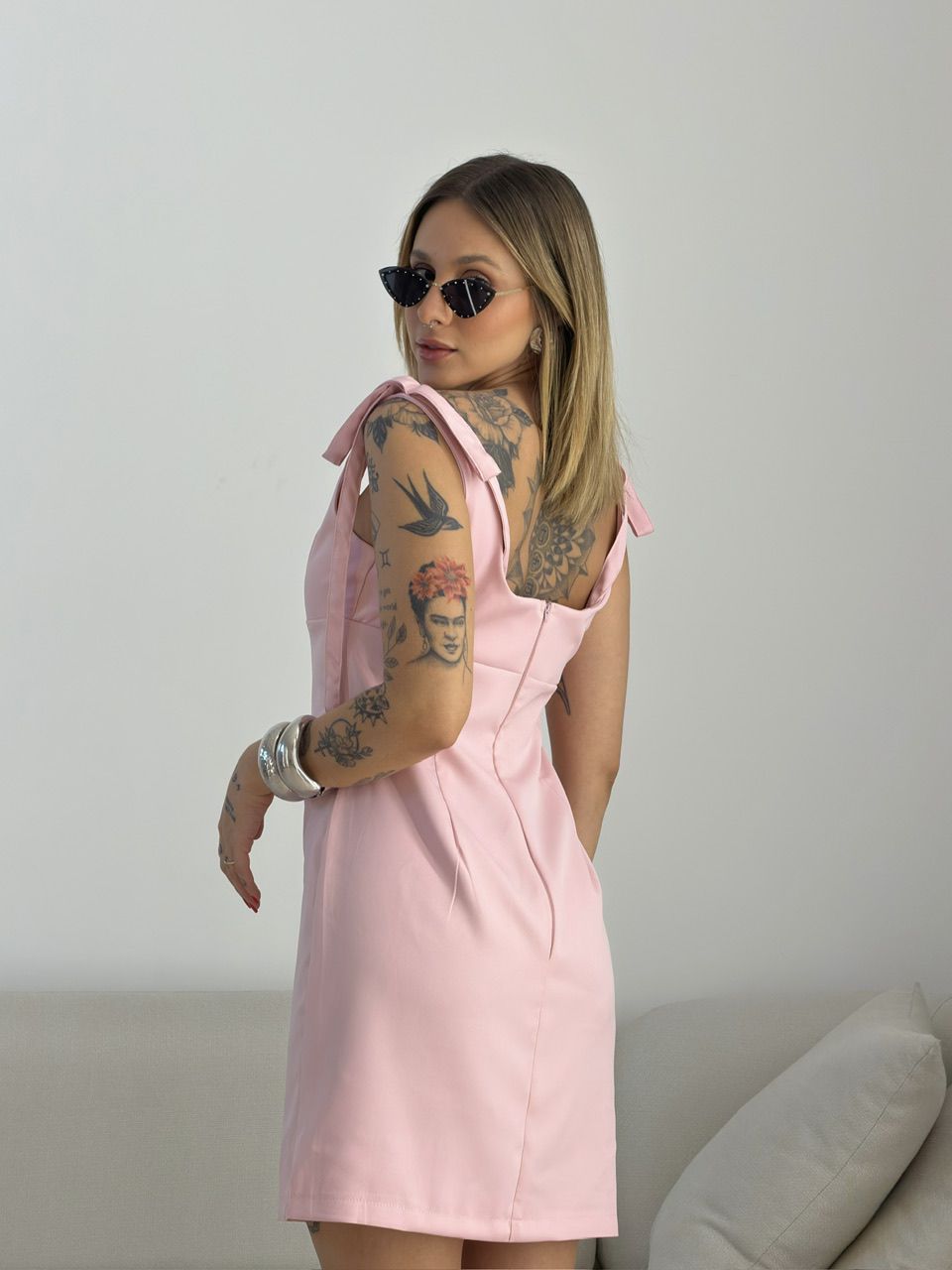 VESTIDO MAJU CURTO LACINHO BABY PINK