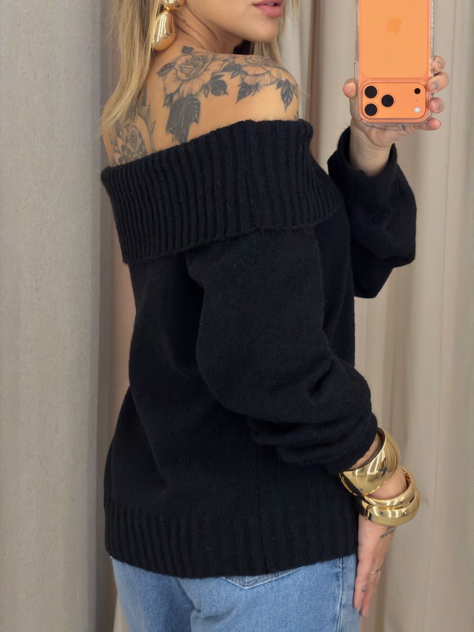 BLUSA TRICOT OMBRO A OMBRO PRETA