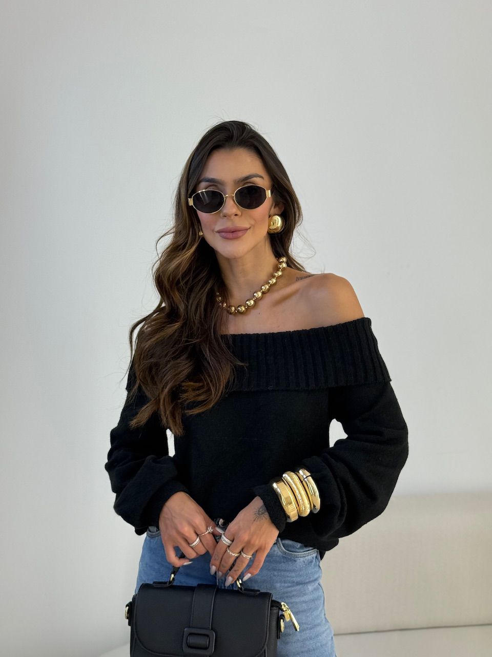 BLUSA TRICOT OMBRO A OMBRO PRETA