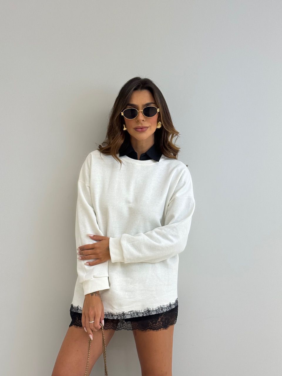 MOLETOM MARIANA RENDA OFF/PRETO - 0076860356 - CAROLLA FERRARO