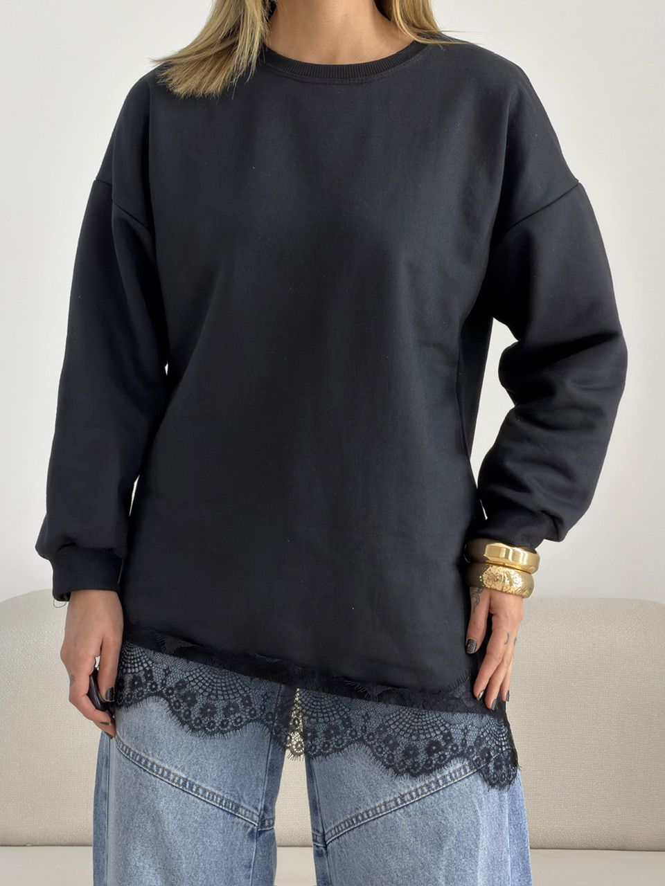 MOLETOM MARIANA RENDA PRETO