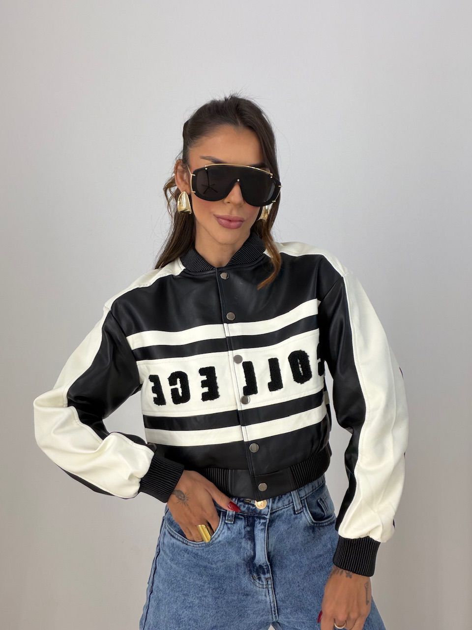 JAQUETA BETTY COLLEGE PRETA - 0077810032 - CAROLLA FERRARO