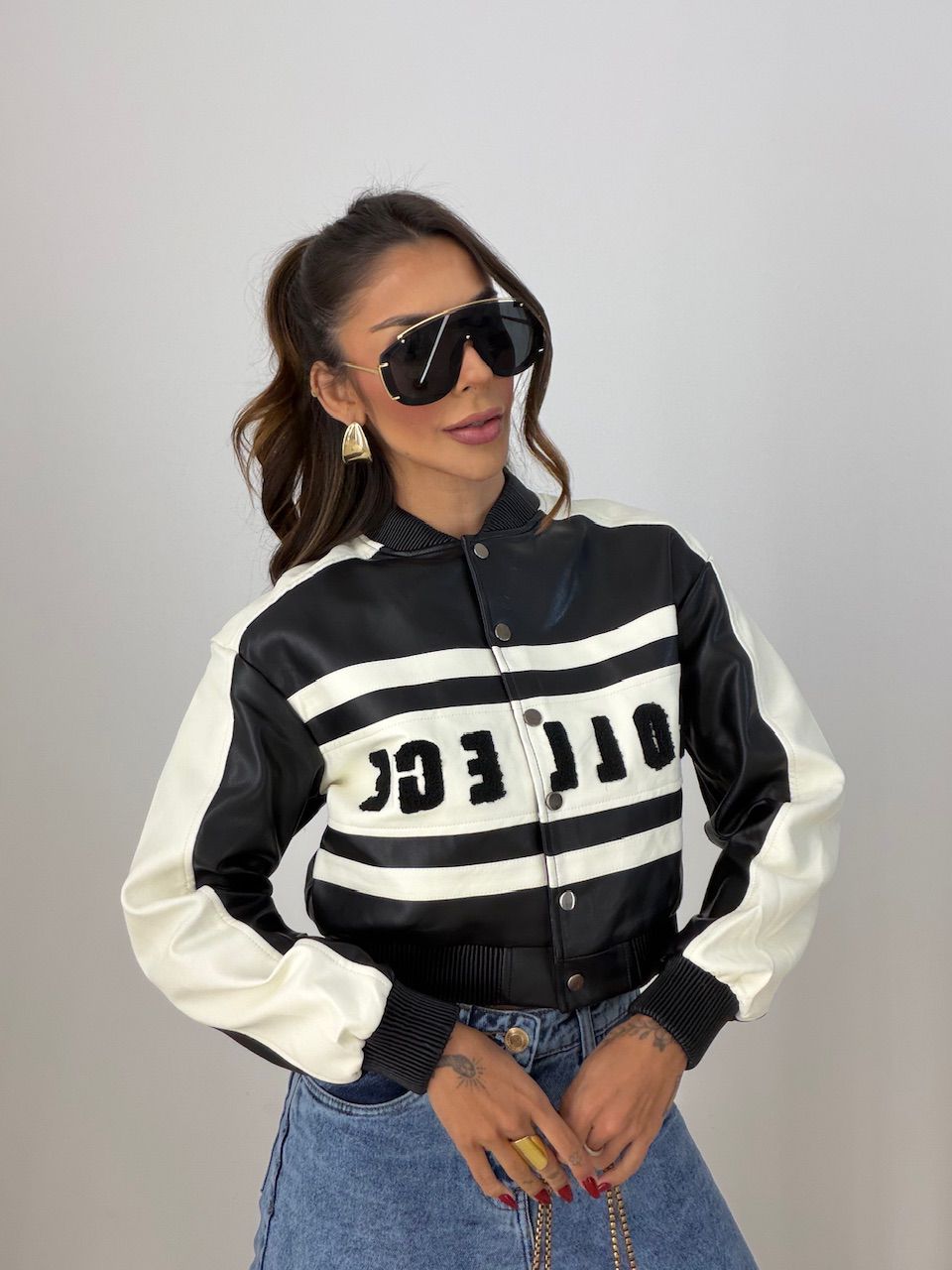JAQUETA BETTY COLLEGE PRETA