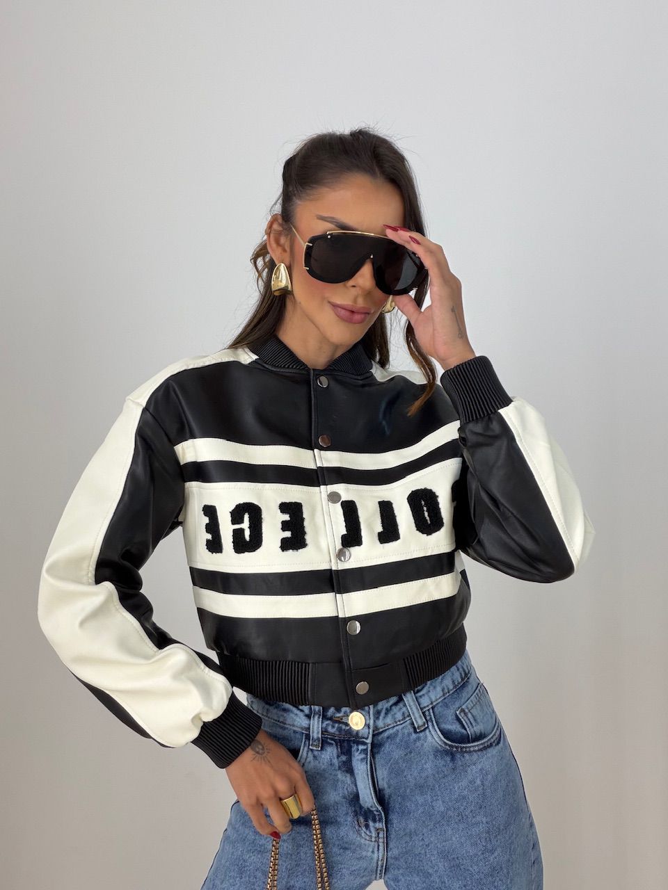 JAQUETA BETTY COLLEGE PRETA