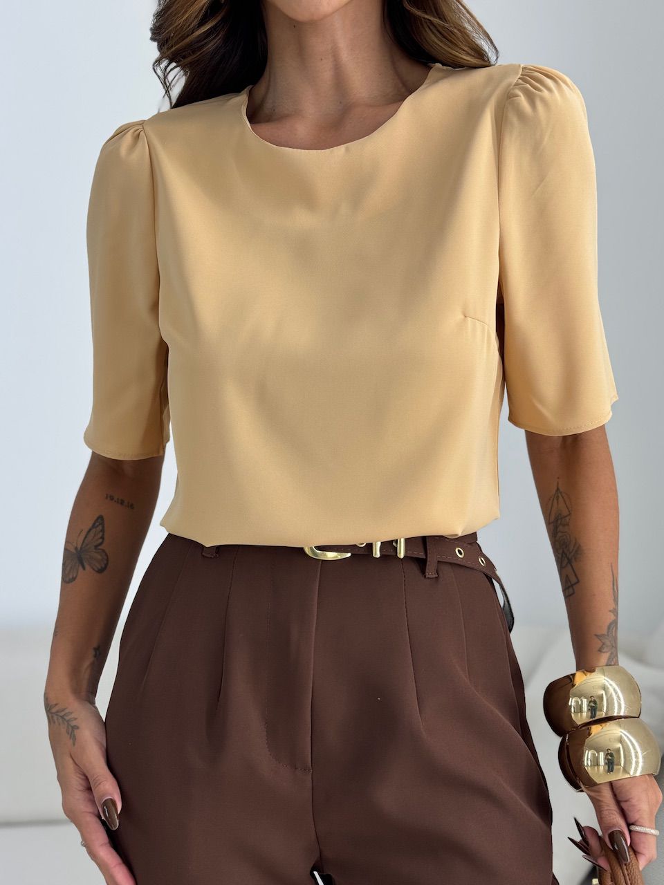 BLUSA MARIA LAURA MANGA CURTA NUDE