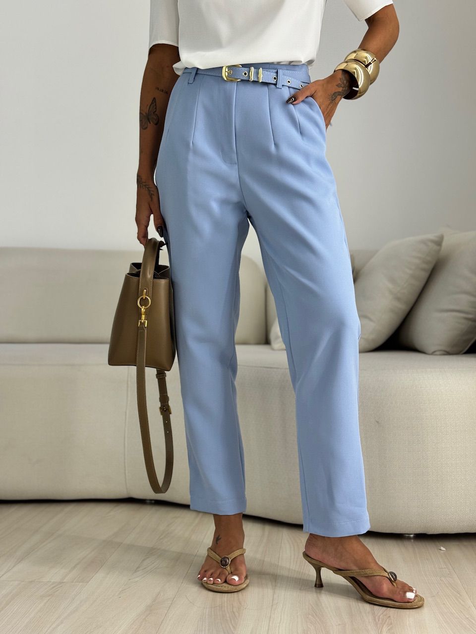 CALÇA LIA CINTO AZUL - 0071020109 - CAROLLA FERRARO