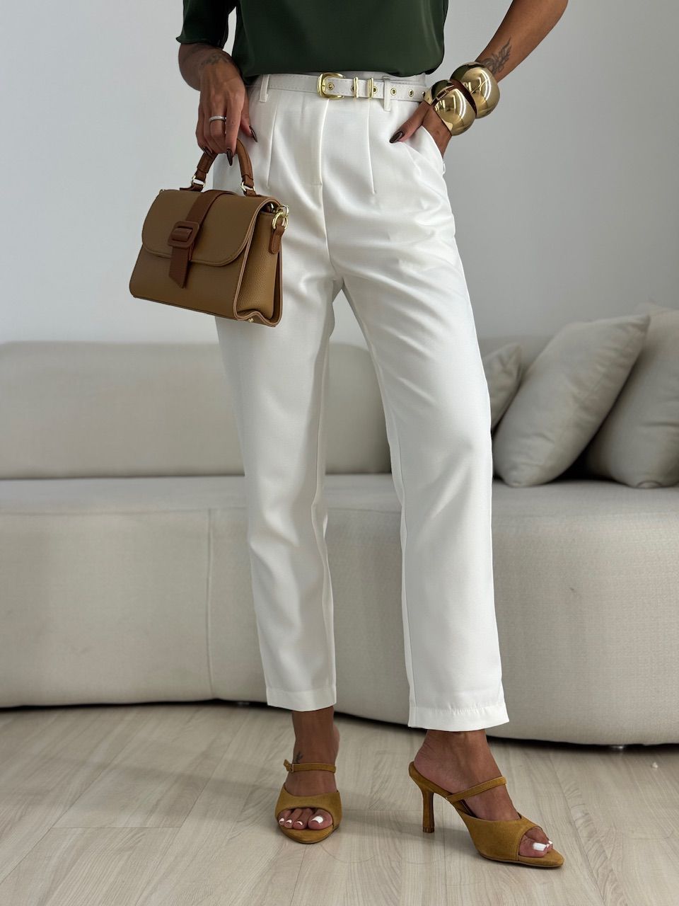 CALÇA LIA CINTO OFF - 0071020326 - CAROLLA FERRARO