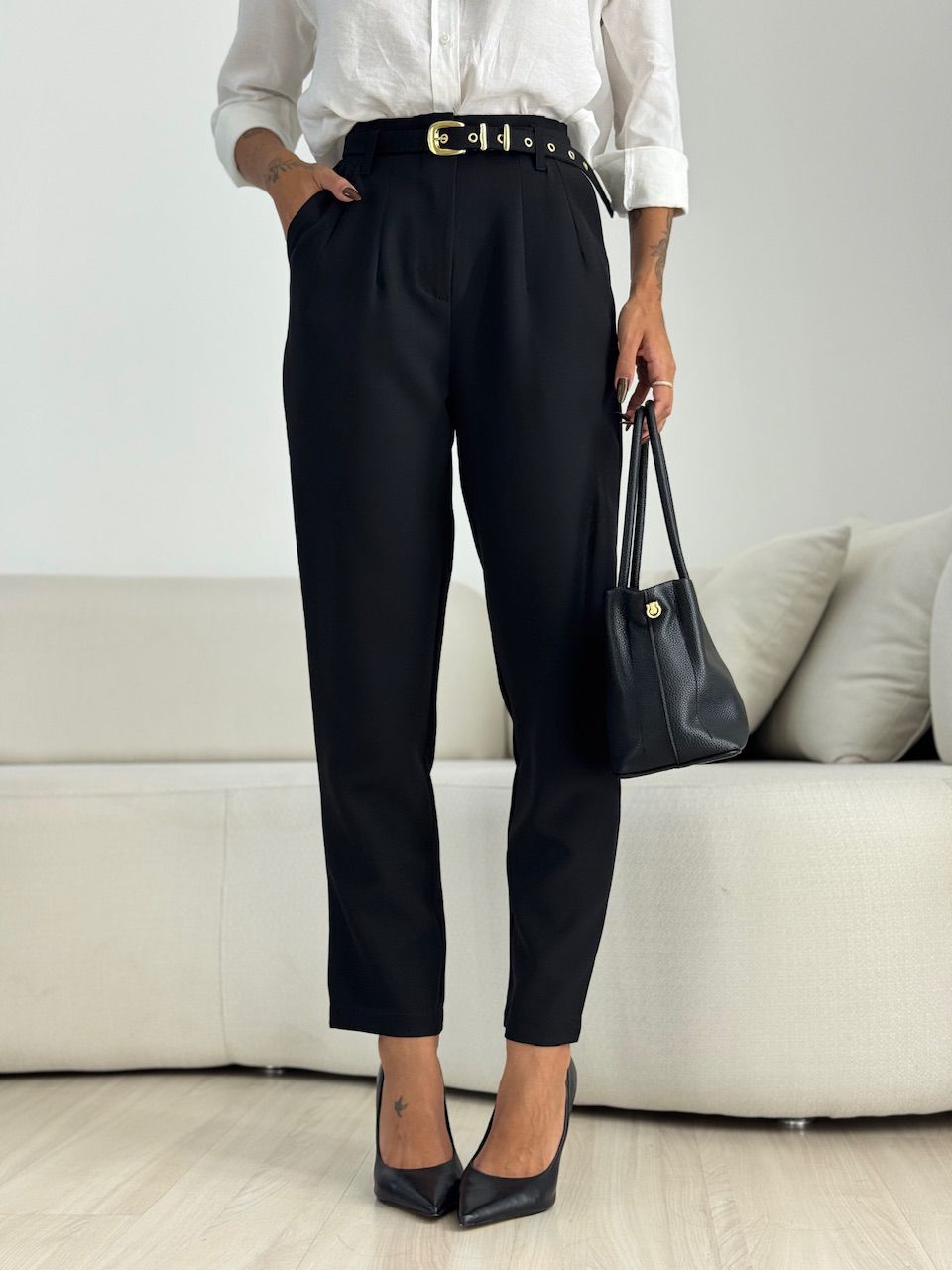 CALÇA LIA CINTO PRETA