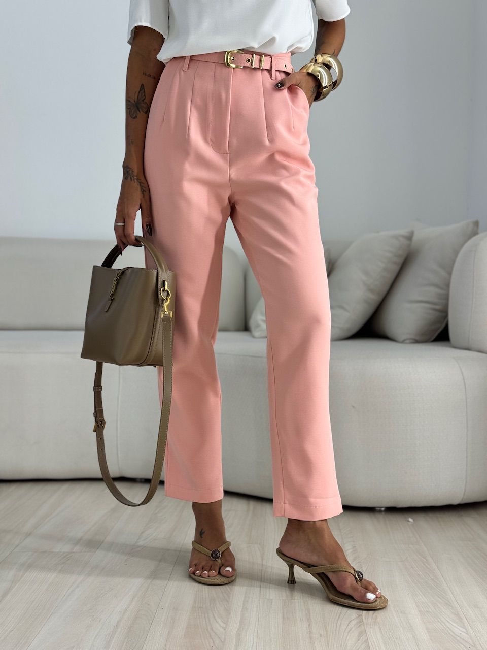 CALÇA LIA CINTO ROSA