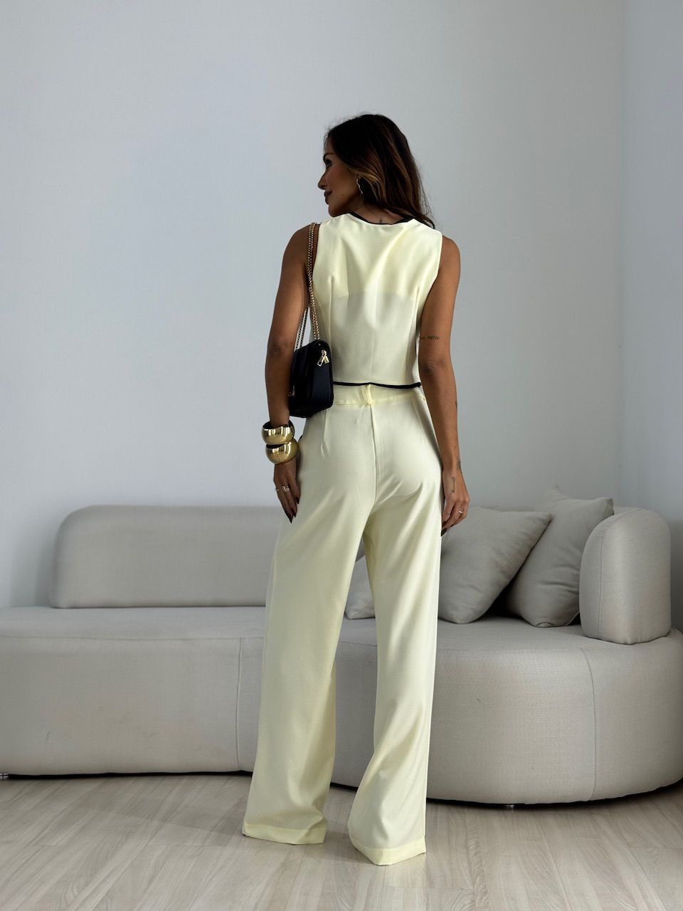 CONJUNTO ANA MARA COLETE CALÇA YELLOW BUTTER