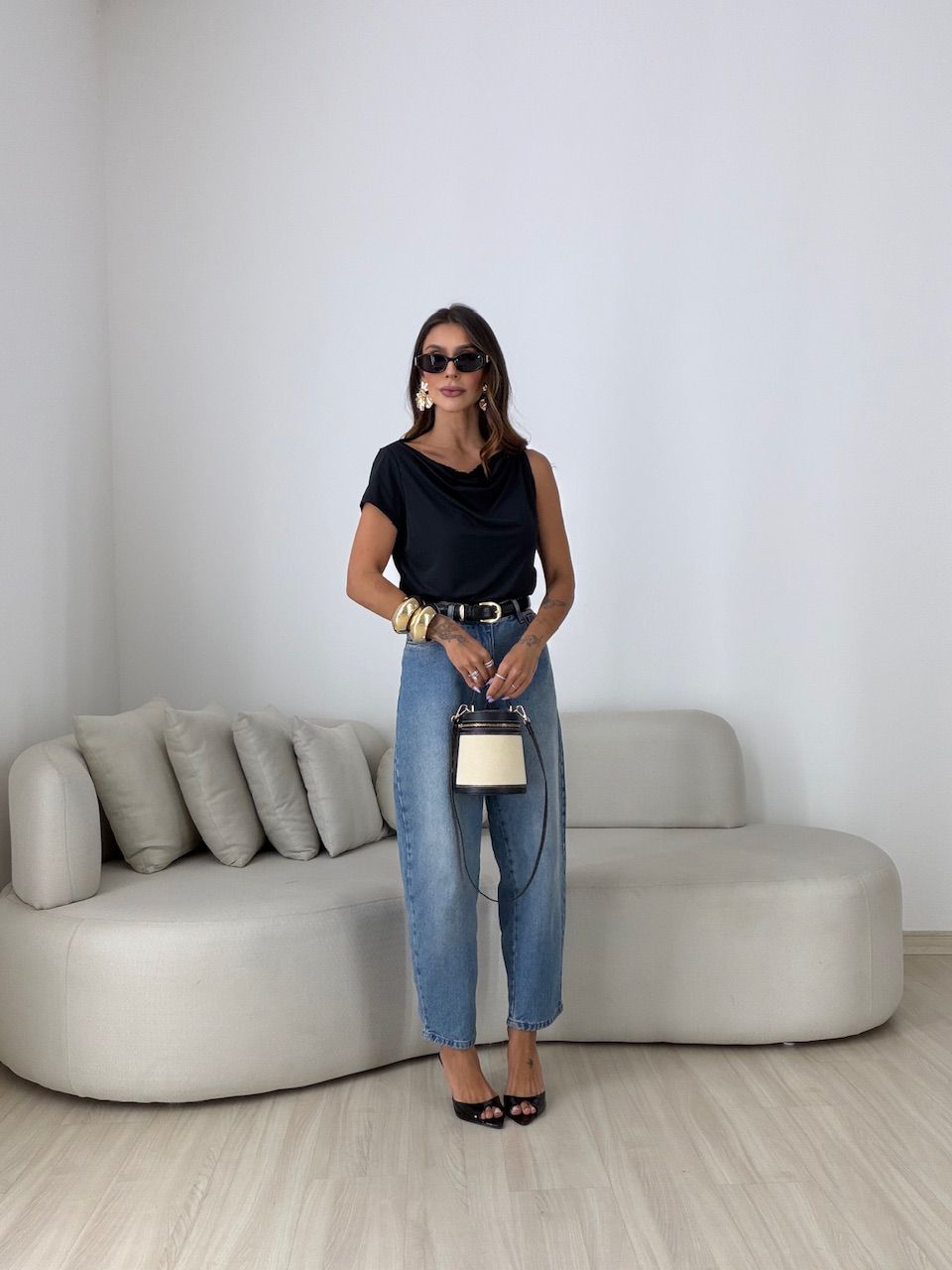 BLUSA HELOÍSA RENDA PRETA