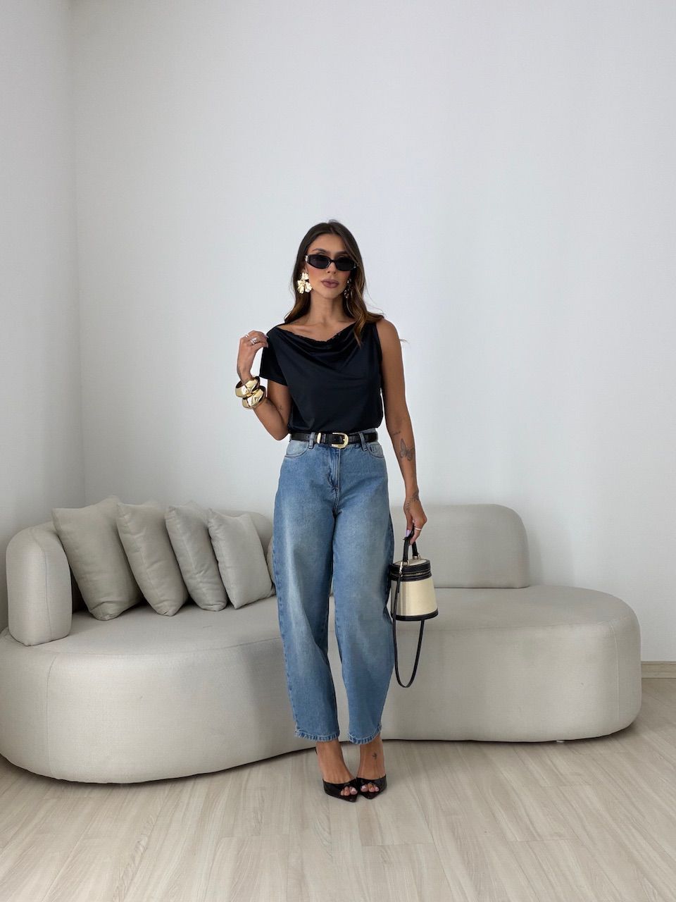 BLUSA HELOÍSA RENDA PRETA