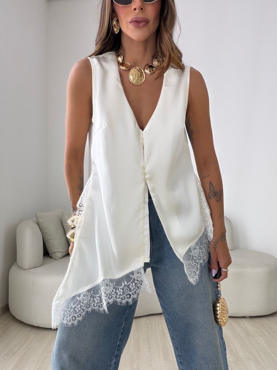BLUSA LUNA RENDA ASSIMÉTRICA MARFIM