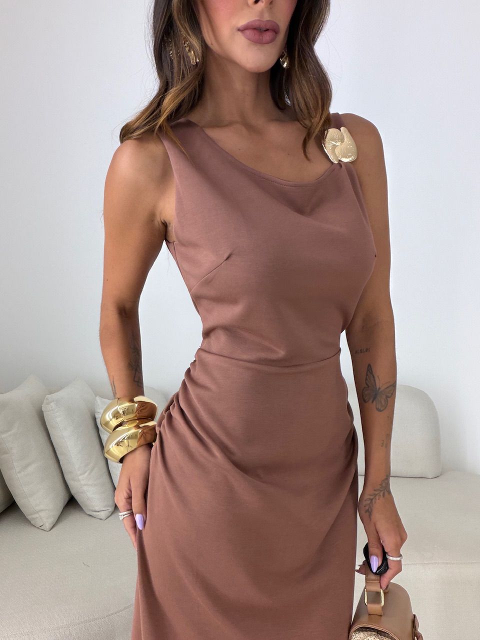 VESTIDO NOEMI METAL MARROM
