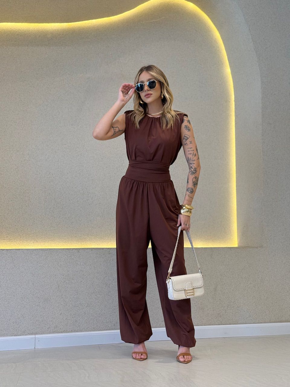 BLUSA LUIZA CF MUSCLE MARROM