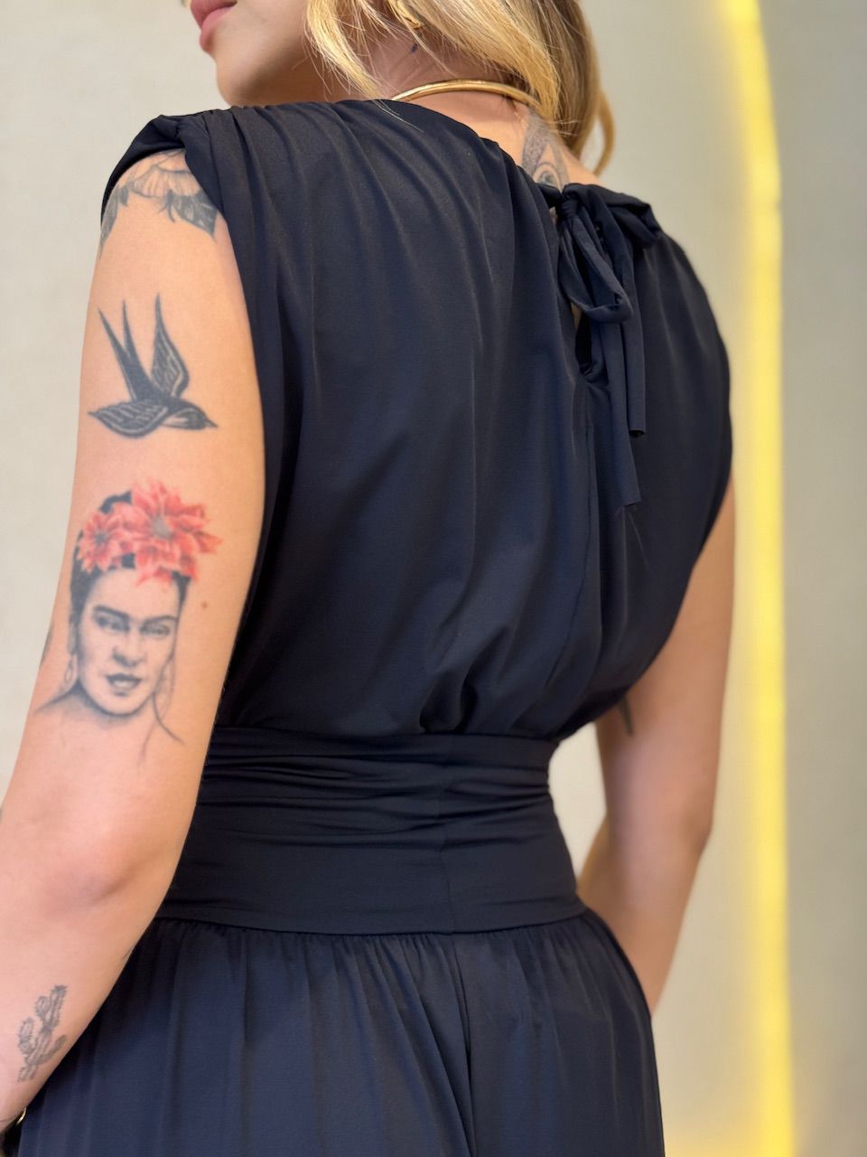 BLUSA LUIZA CF MUSCLE PRETA