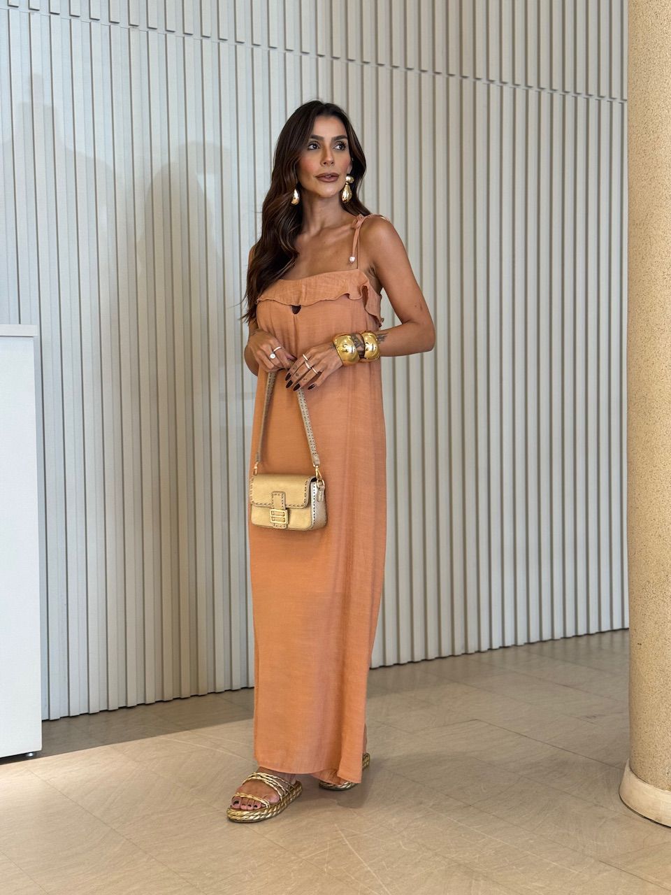 VESTIDO MONIQUE LONGUETE NUDE