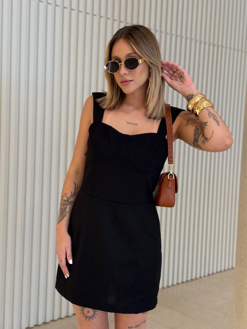 VESTIDO VANESSA CURTO PRETO