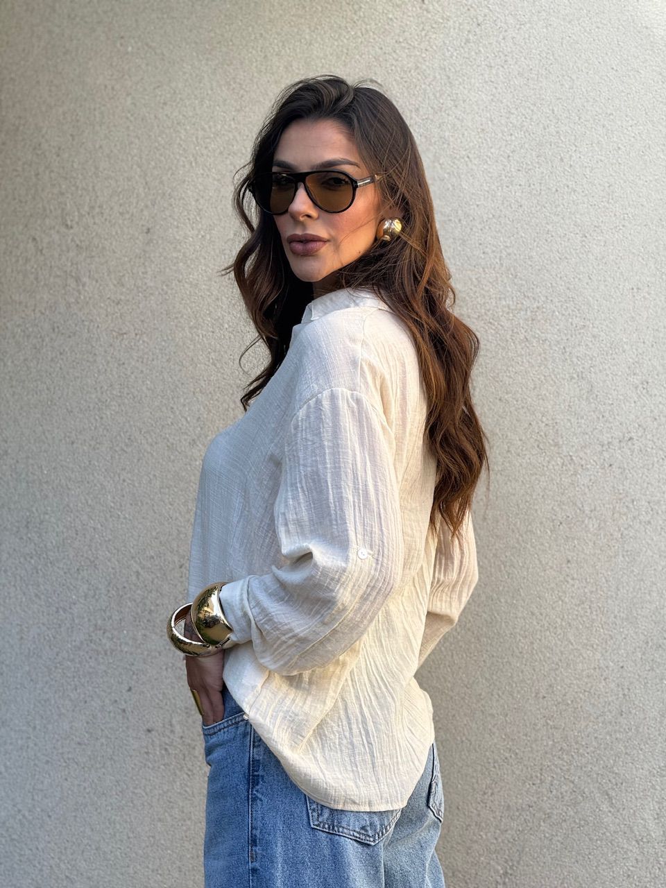 CAMISA MARIA ISIS GOLA AREIA