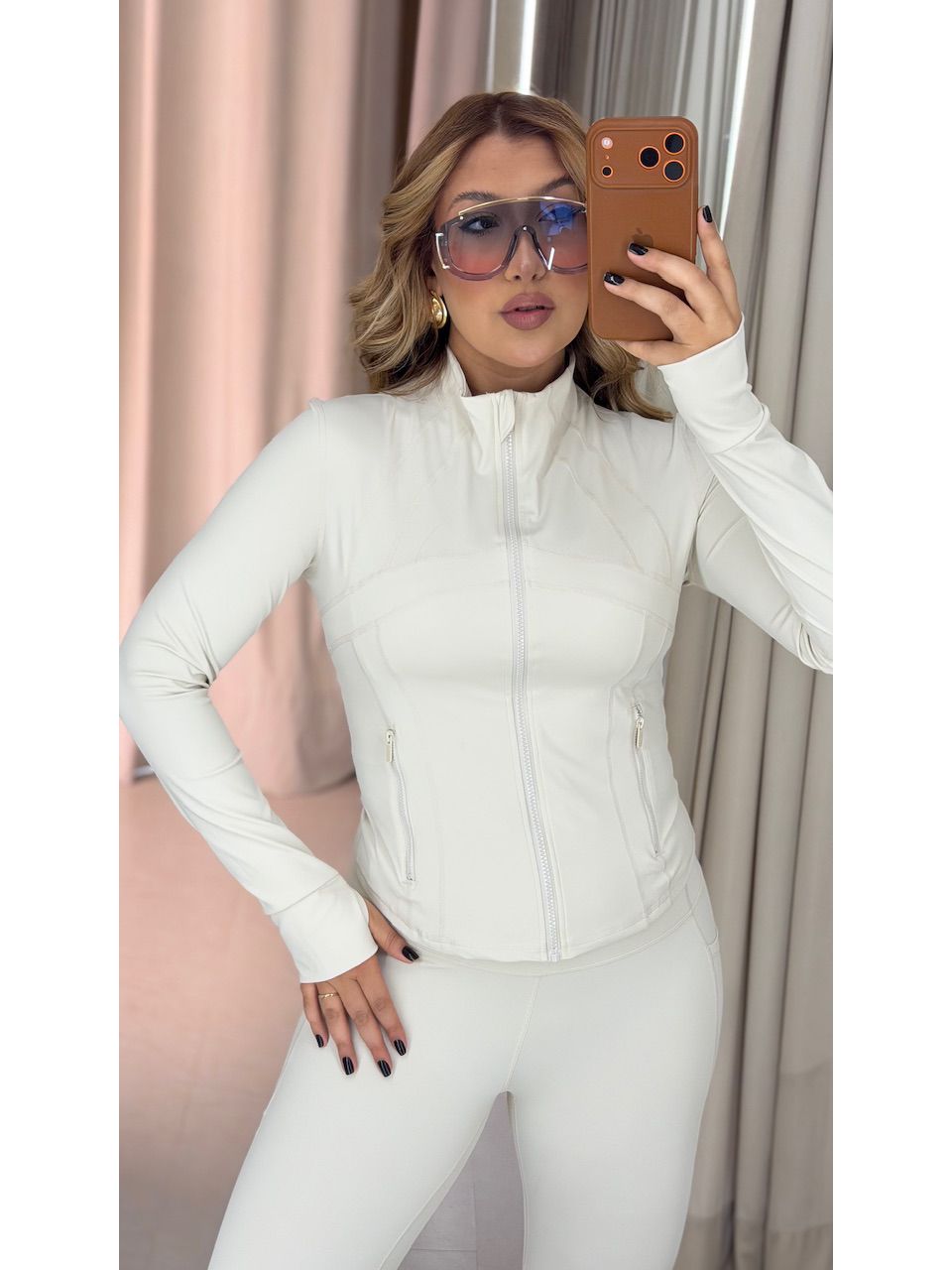 JAQUETA ELIZABETH FITNESS CREME - 0076910087 - CAROLLA FERRARO