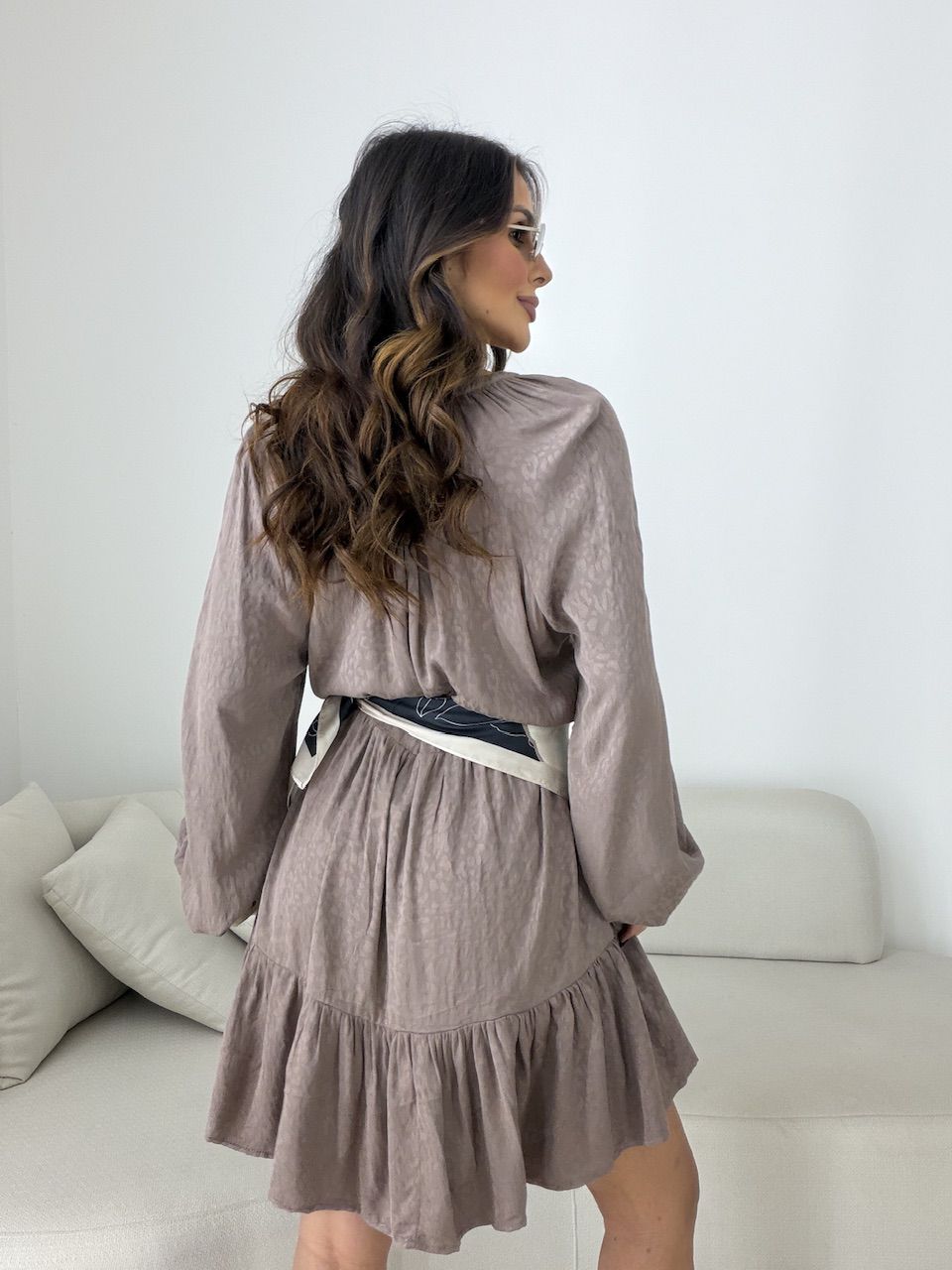 VESTIDO FERNANDA MANGA LONGA CAQUI