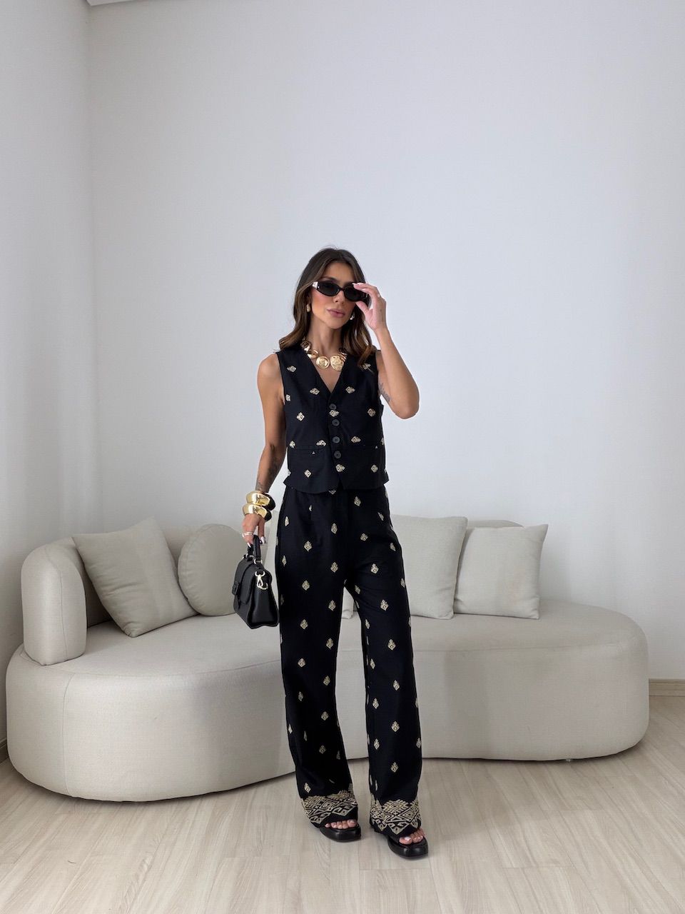 CONJUNTO GIOVANA BORDADO PRETO
