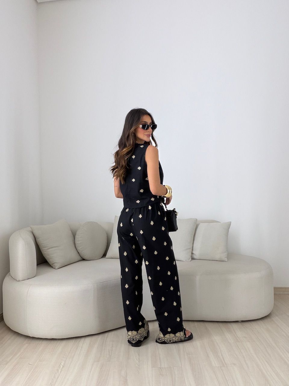 CONJUNTO GIOVANA BORDADO PRETO