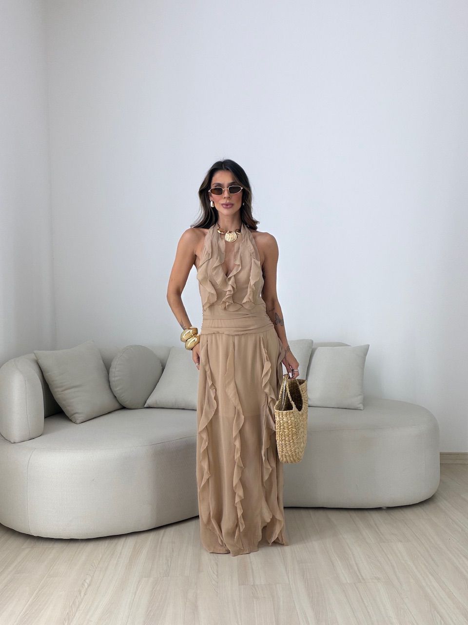 VESTIDO ISABELY BABADOS CAPUCCINO - 0081550125 - CAROLLA FERRARO