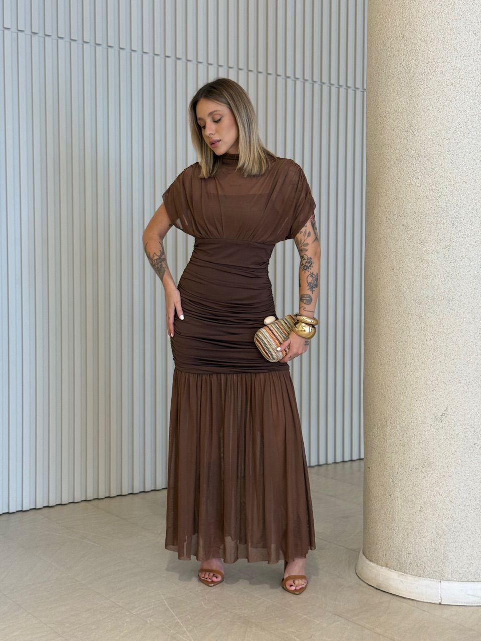 VESTIDO CLÁUDIA LONGO MARROM