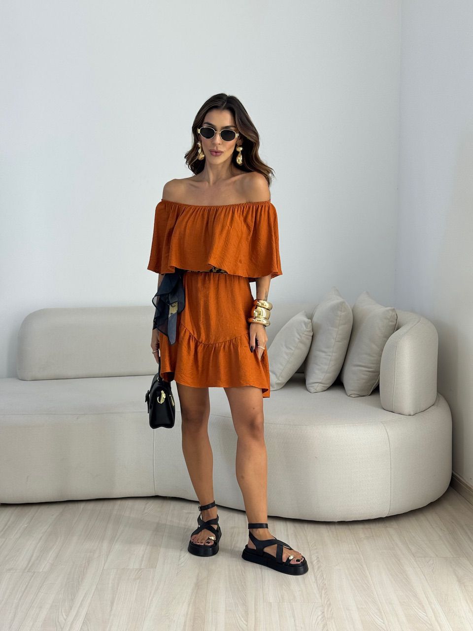 VESTIDO JAQUELINE CURTO TELHA - 0073500180 - CAROLLA FERRARO