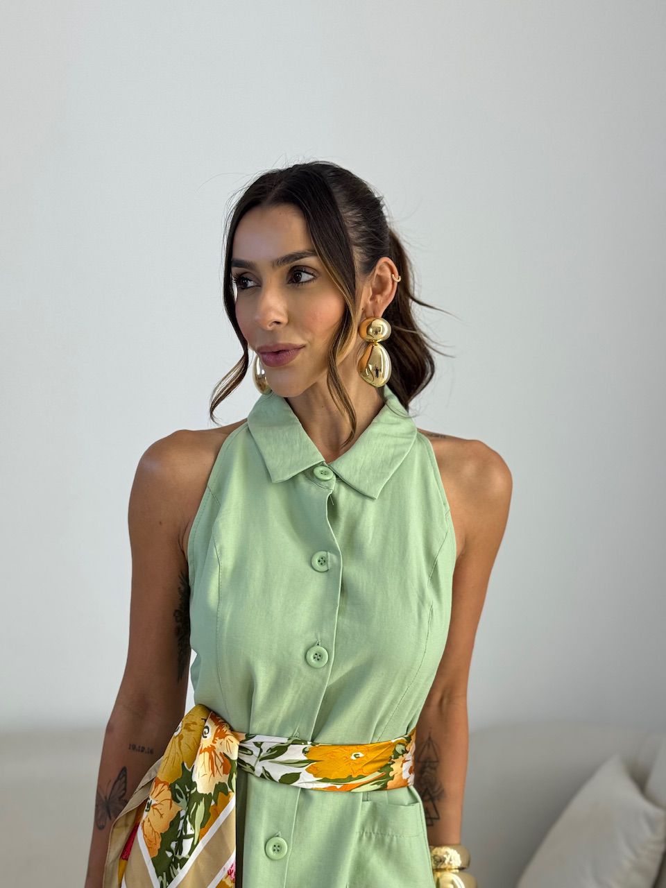 VESTIDO SHEILA BOTÕES VERDE