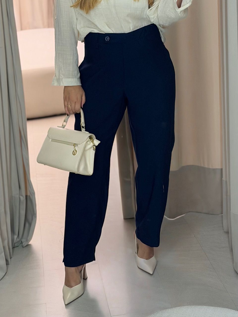 CALÇA MONALISA RETA MARINHO - 0076990055 - CAROLLA FERRARO