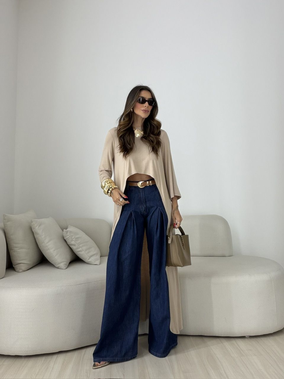BLUSA JULIANA 02 ASSIMÉTRICA ALONGADA AREIA