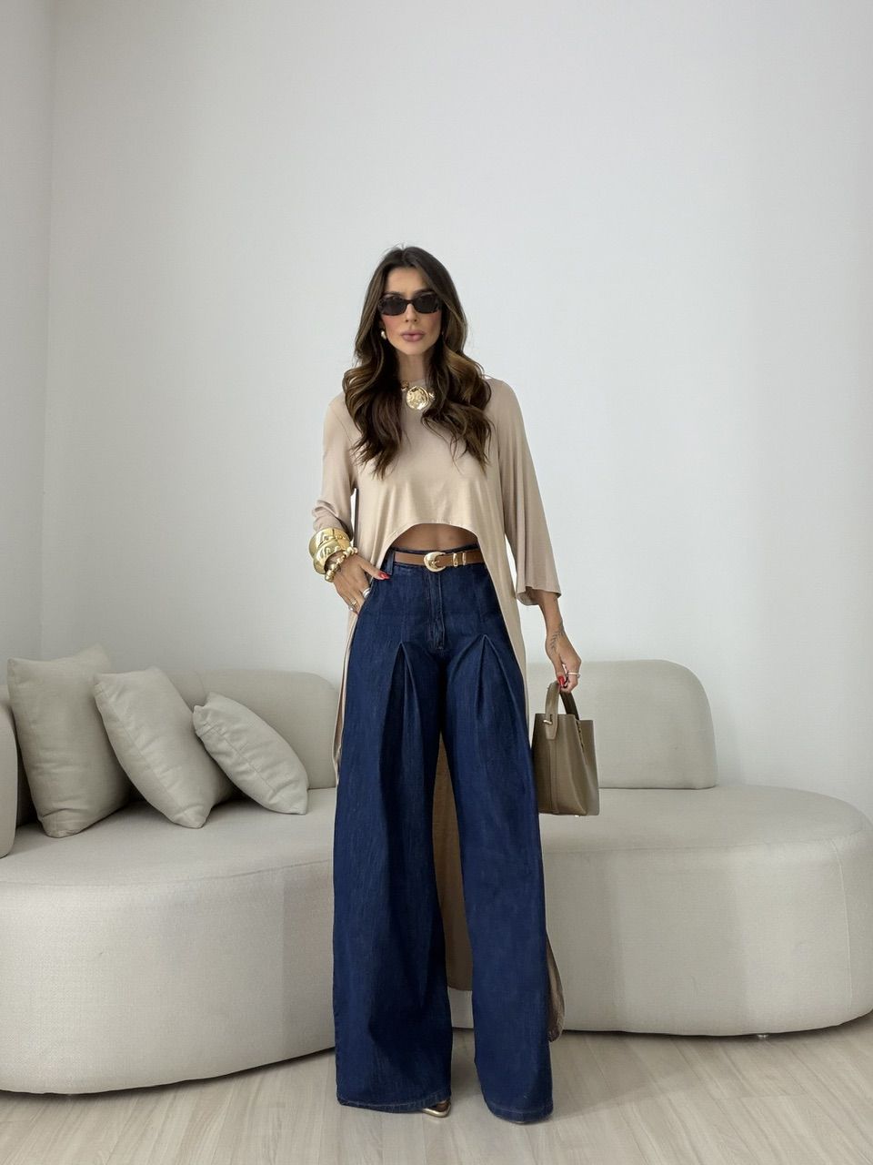 BLUSA JULIANA 02 ASSIMÉTRICA ALONGADA AREIA