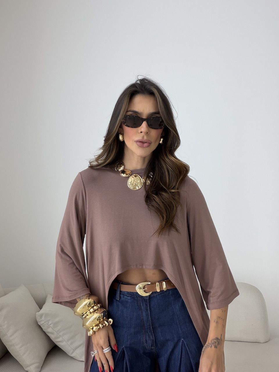 BLUSA JULIANA 02 ASSIMÉTRICA ALONGADA CAQUI