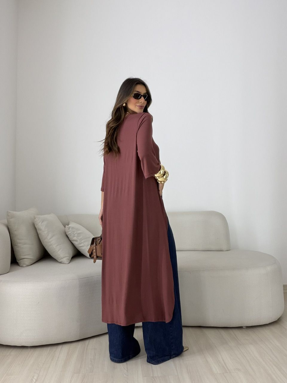 BLUSA JULIANA 02 ASSIMÉTRICA ALONGADA MARROM