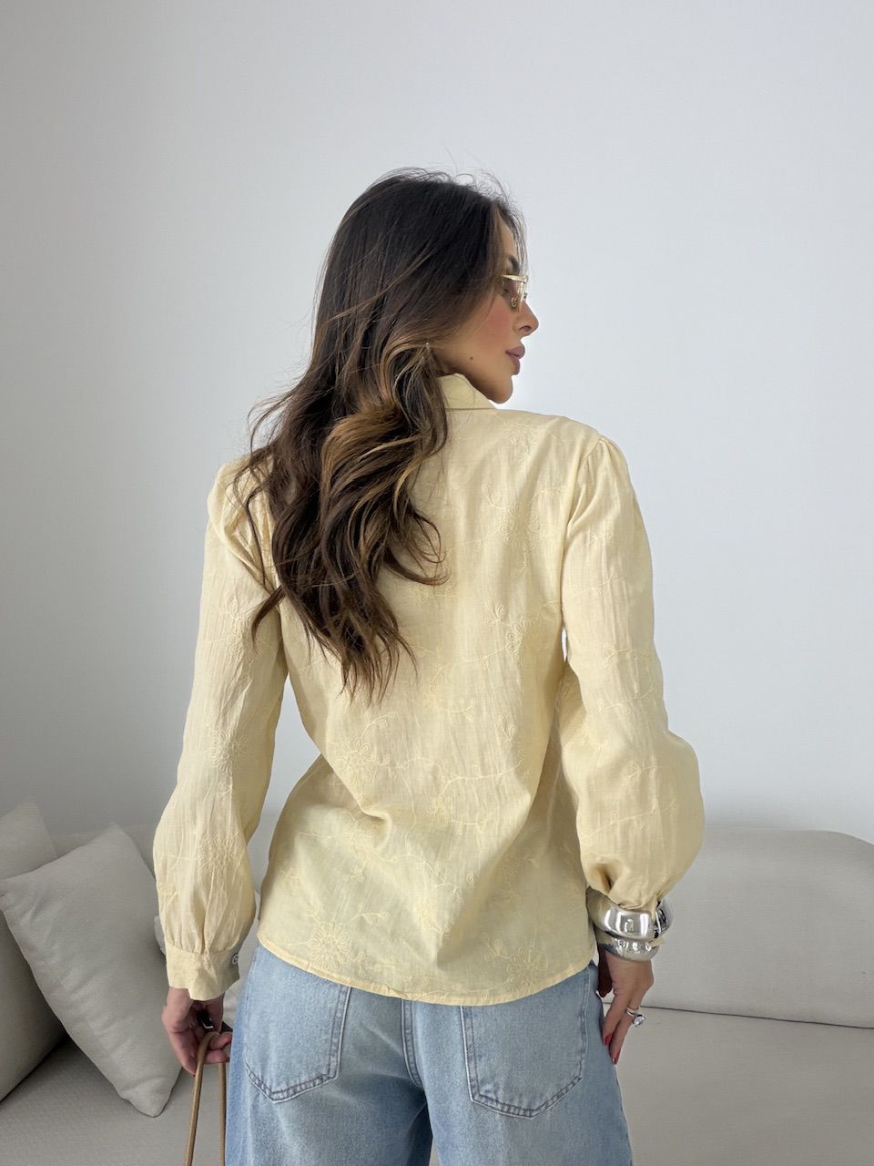 CAMISA GIANE BORDADA NUDE