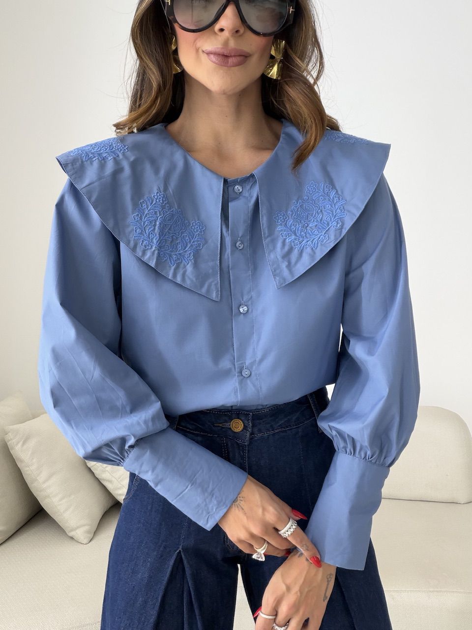 CAMISA SÔNIA GOLA BORDADA AZUL